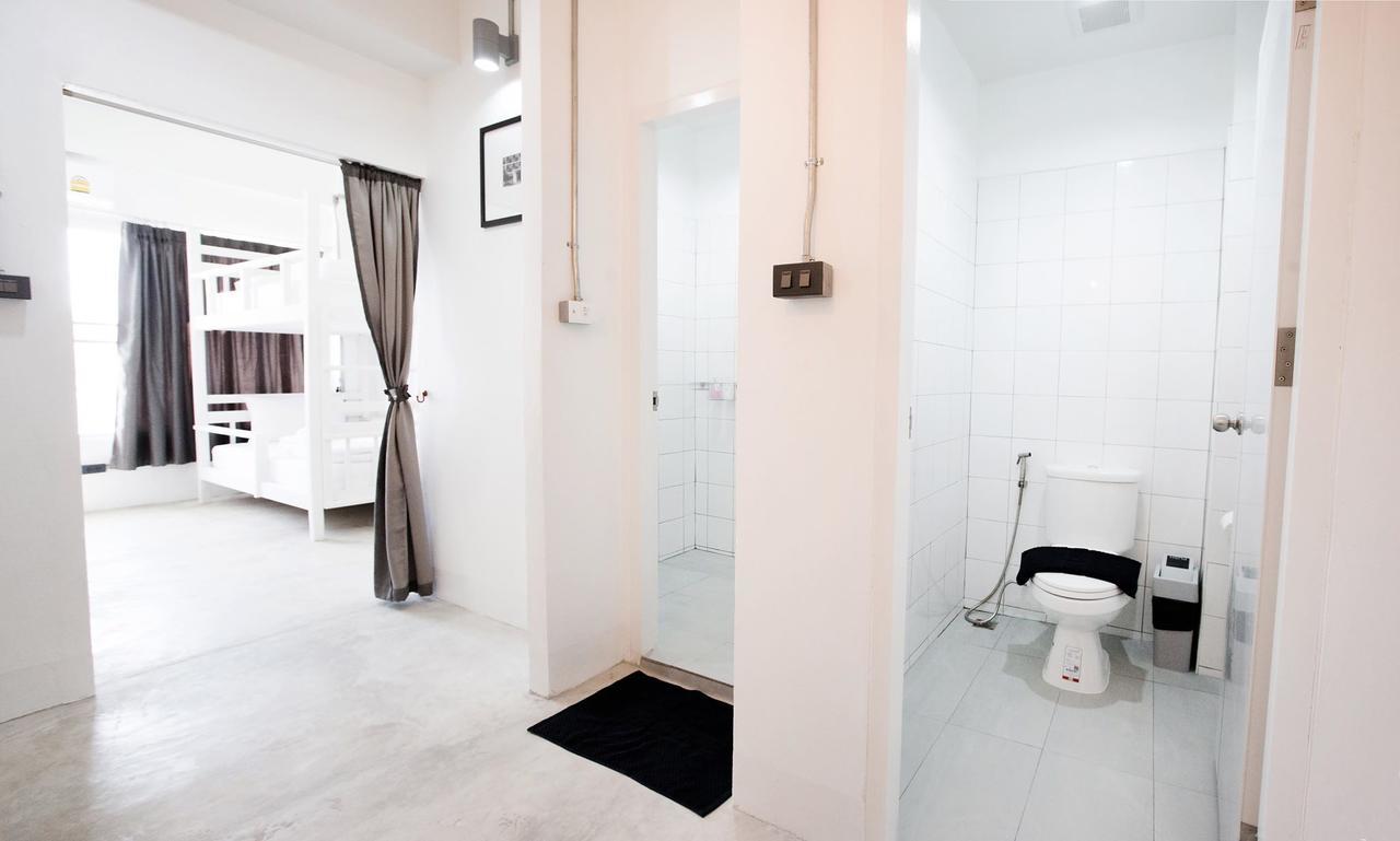 Hostel Flat White Cafe X Poshtel Lampang Zewnętrze zdjęcie