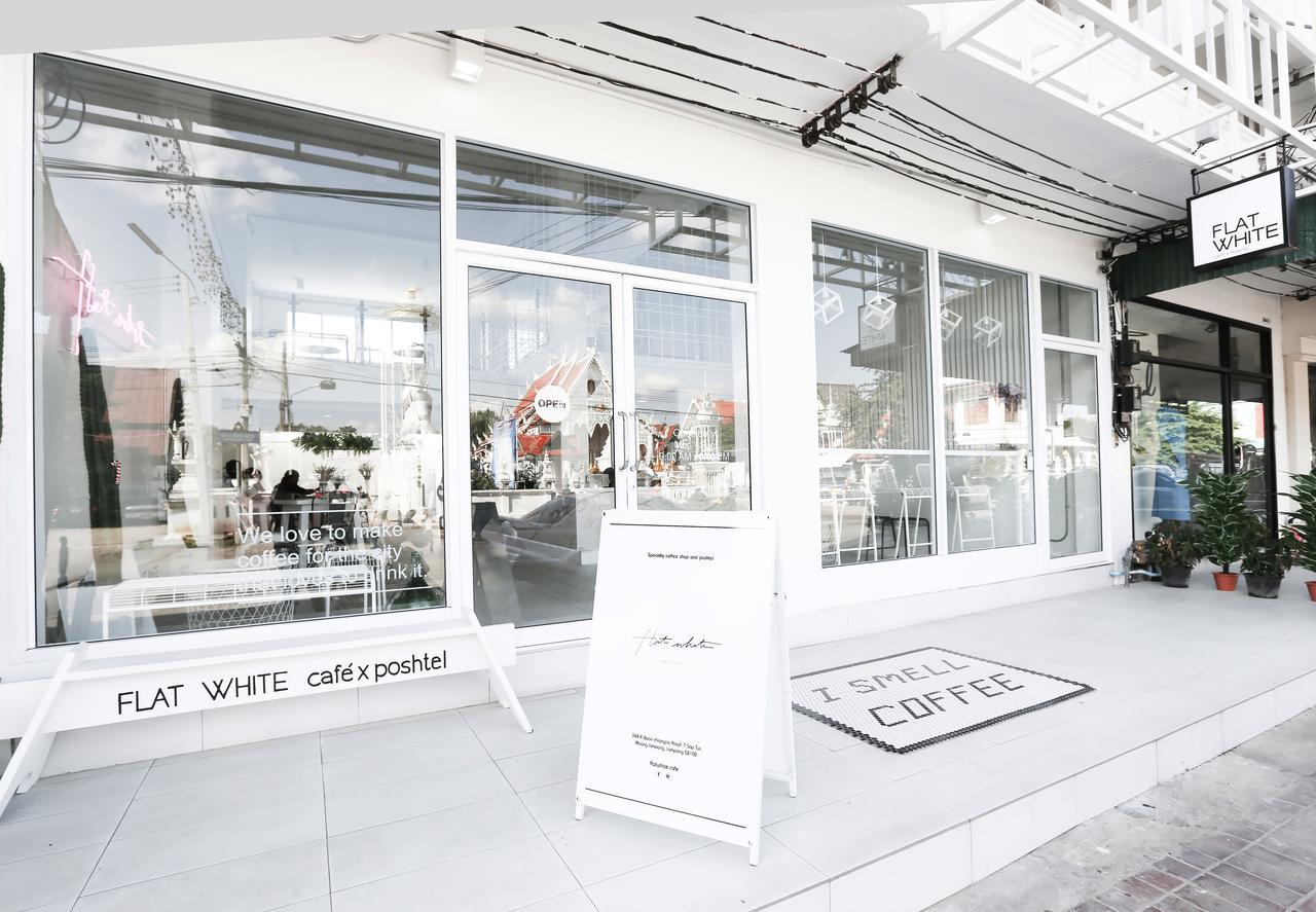 Hostel Flat White Cafe X Poshtel Lampang Zewnętrze zdjęcie